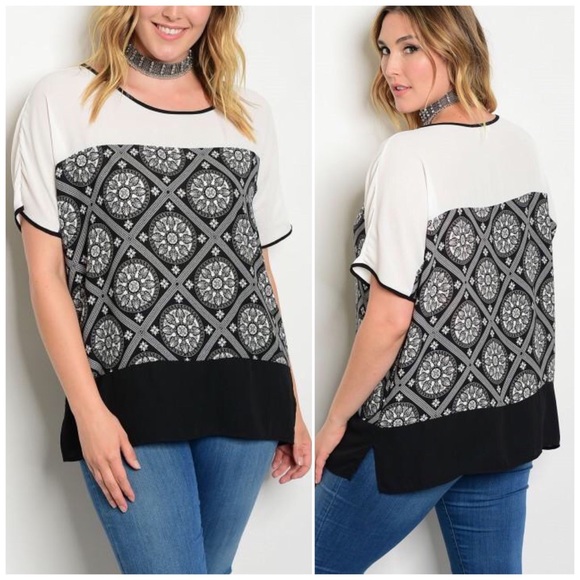 Tops - 🌻2 for $20🌻 PLUS SIZE: Black and White Top